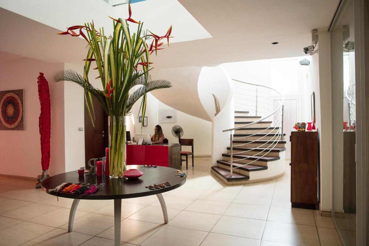 Hotel Maison Rouge Cotonou Eksteriør bilde